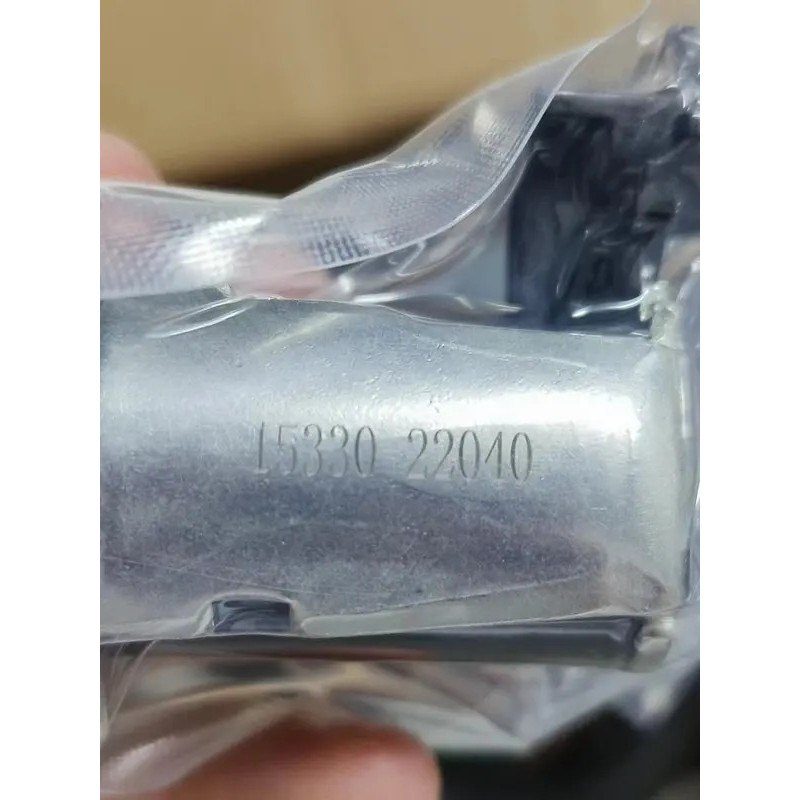 15330-22040 Camshaft VVTi วาล์วควบคุมน้ํามันสําหรับ Toyo-ta 2ZZ-GE Cor-olla C-ec Matrix Pontiac Vibe