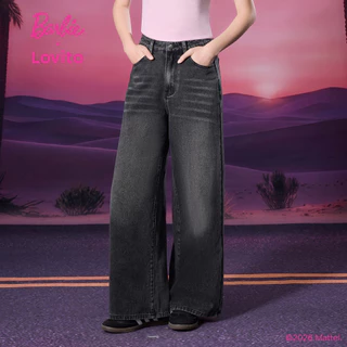 (New Arrival) Barbie™ X Lovito กางเกงยีนส์สีดำผู้หญิง ฤดูใบไม้ผลิ/ร้อน เอวกลาง ขาตรง ปักลาย กระดุมและกระเป๋า เกาหลี อินเทรนด์ LBL5AD054