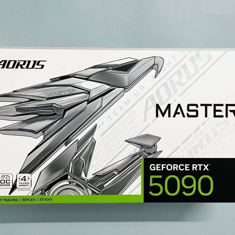 [Gigabyte] AORUS RTX5090 MASTER ชุดหม้อน้ําการ์ดกราฟิกแกะสลักพิเศษสีขาว ตกแต่งฟิกเกอร์ DIY