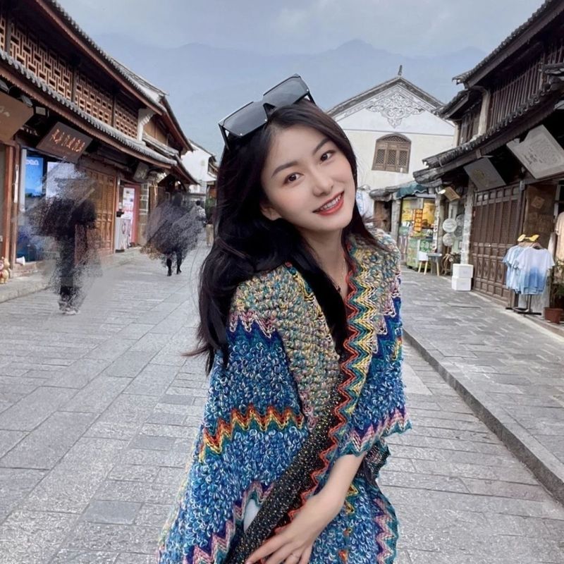 民族风开衫2026* 新款云南旅游外搭斗篷披肩女士外套针织加厚披风款Ethnic Style Xizang Wears Cape Cape, Lhasa Scarf And Qinghai Grass