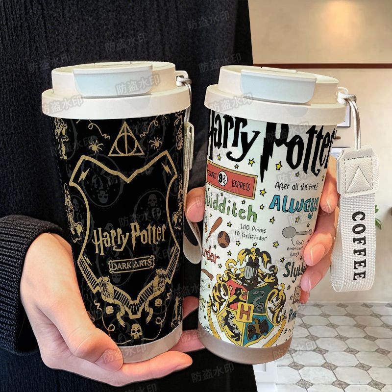 สินค้าใหม่ Harry Potter ถ้วยเก็บความร้อนน่ารัก ins ถ้วยกาแฟมูลค่าสูง 316 ถ้วยฟางสแตนเลสเด็กนักเรียนถ้วยน้ําเหตุการณ์