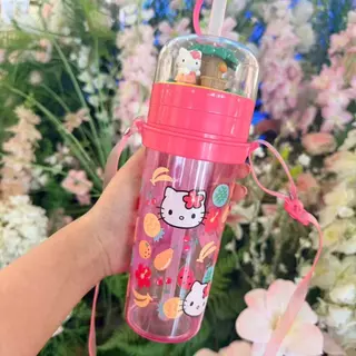 ขายร้อนคิตตี้ธีมตุ๊กตาหมุนถ้วยน้ําฉากฟางมูลค่าสูงสาวน่ารักแบบพกพาของขวัญความจุขนาดใหญ่&&&&