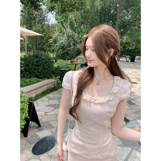 Vogue🌟พร้อมส่ง🌟 เสื้อแขนสั้นระบายลูกไม้สไตล์เกาหลี ทรงเข้ารูปน้ำหนักเบาใส่ได้หลากหลายโอกาศ (A2432)