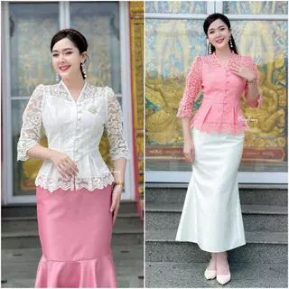 เสื้อรุ่น-Tulip ลูกไม้ดีไซน์ แขนสามส่วนจีบ กระดุมหน้าแกะได้ อัดกาว เสื้อใส่ทำบุญ เสื้อออกงาน OngTong