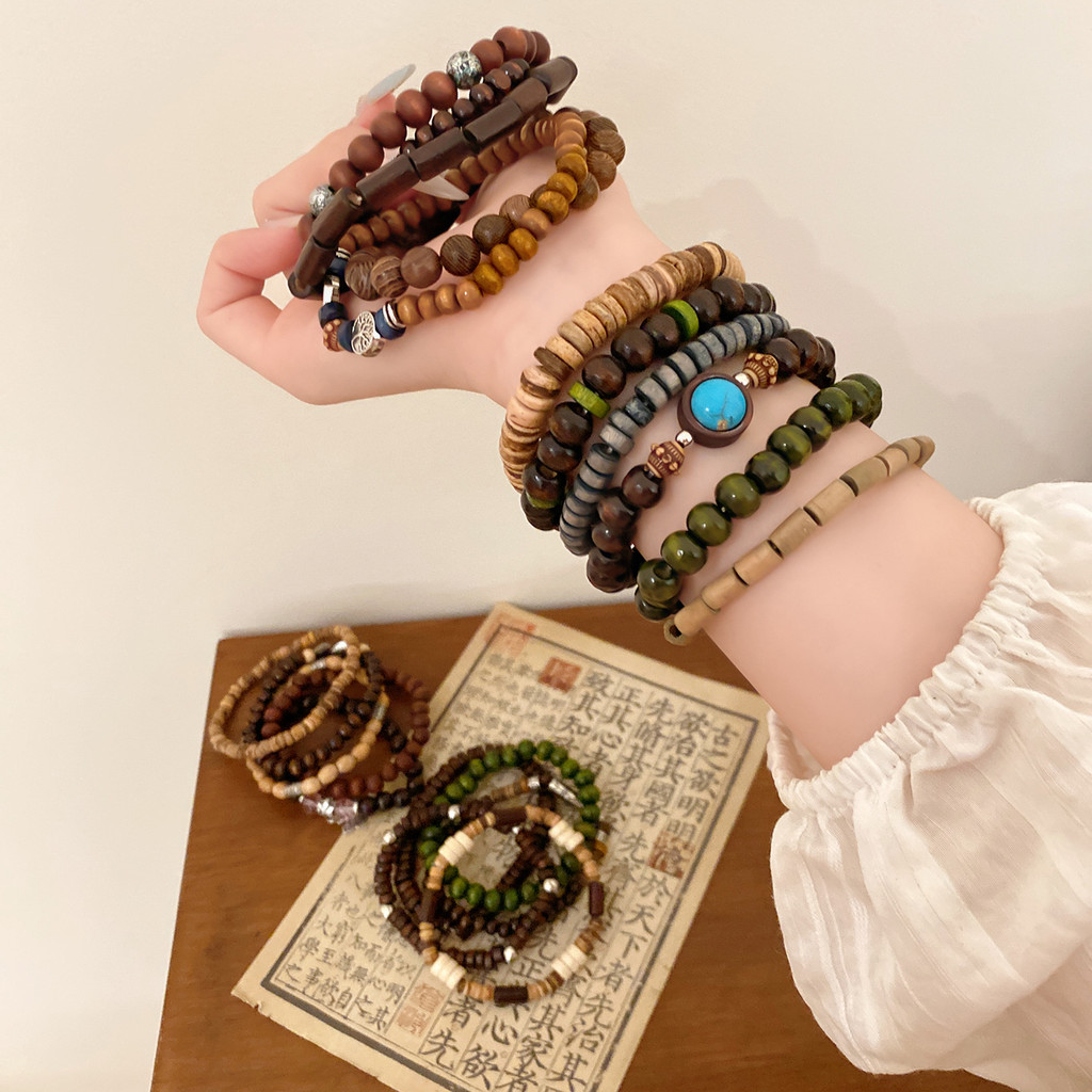 สร้อยข้อมือยางยืดผีเสื้อหัวใจลูกปัดไม้ชุด 5 ชิ้นอุปกรณ์เสริมสไตล์ชาติพันธุ์วินเทจสําหรับผู้หญิง