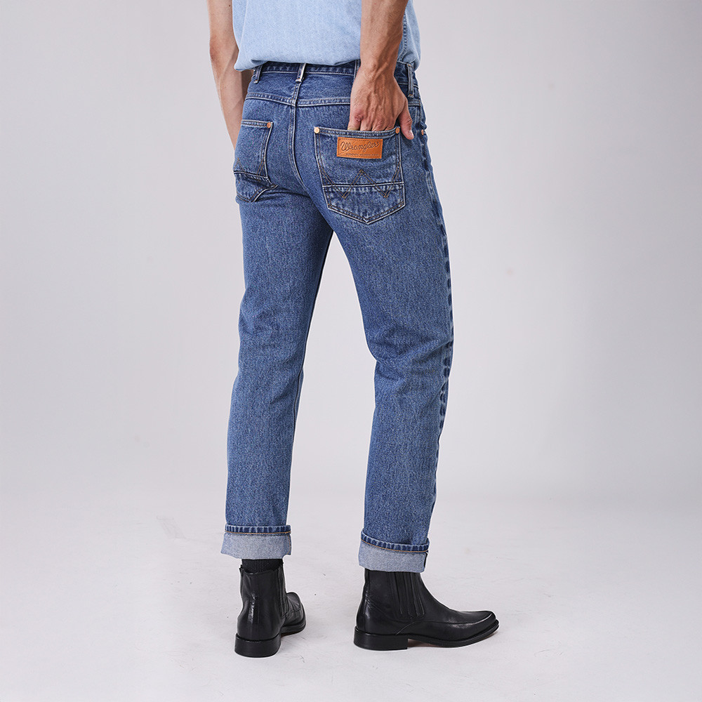 WRANGLER กางเกงยีนส์ (ริมดำ) ผู้ชาย คอลเลคชั่น Beyond Indigo เอวกลาง ทรงตรง รุ่น WR S426MGREN30 สียีนส์กลาง — صورة 3