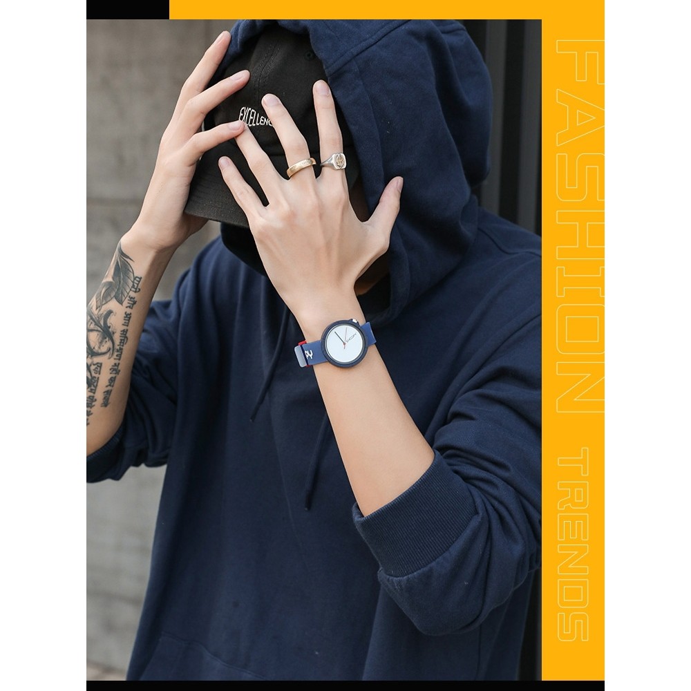 Snoopy snoopy snoopy นาฬิกาหญิง ins อารมณ์เรียบง่ายนักเรียน Niche Junior High School นาฬิกาชายคู่นาฬ