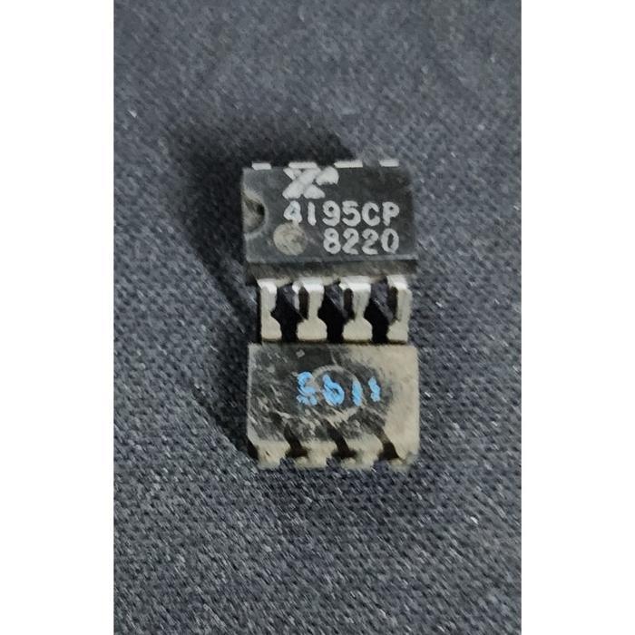 IC RC4195CP 4195CP XR-4195 CP 15V เครื่องปรับแรงดันไฟฟ้าติดตามคู่ ...ELECTRON ELECTRON