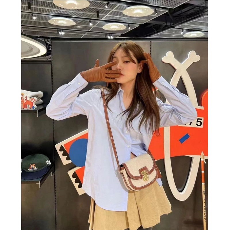 เกาหลี Daigou joy gryson กระเป๋า Han So Hee สไตล์เดียวกันหนังลูกวัวอานกระเป๋าสีจับคู่ไหล่กระเป๋า Mes