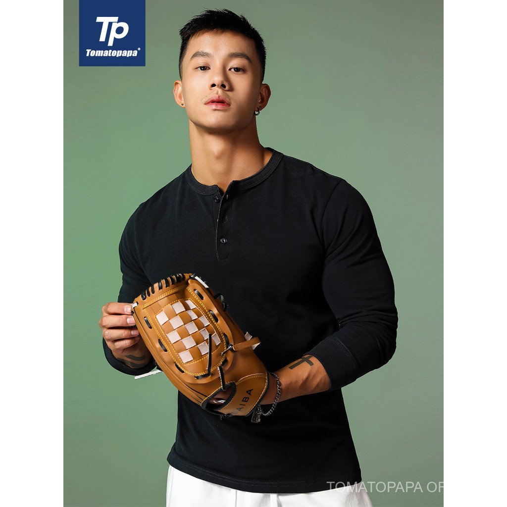 TOMATOPAPA เสื้อยืดแขนยาวคอ Henley สไตล์ยุโรปและอเมริกันสำหรับใส่เป็นเสื้อ outerwear ทรงกระชับ สีเรียบทึบ — صورة 4