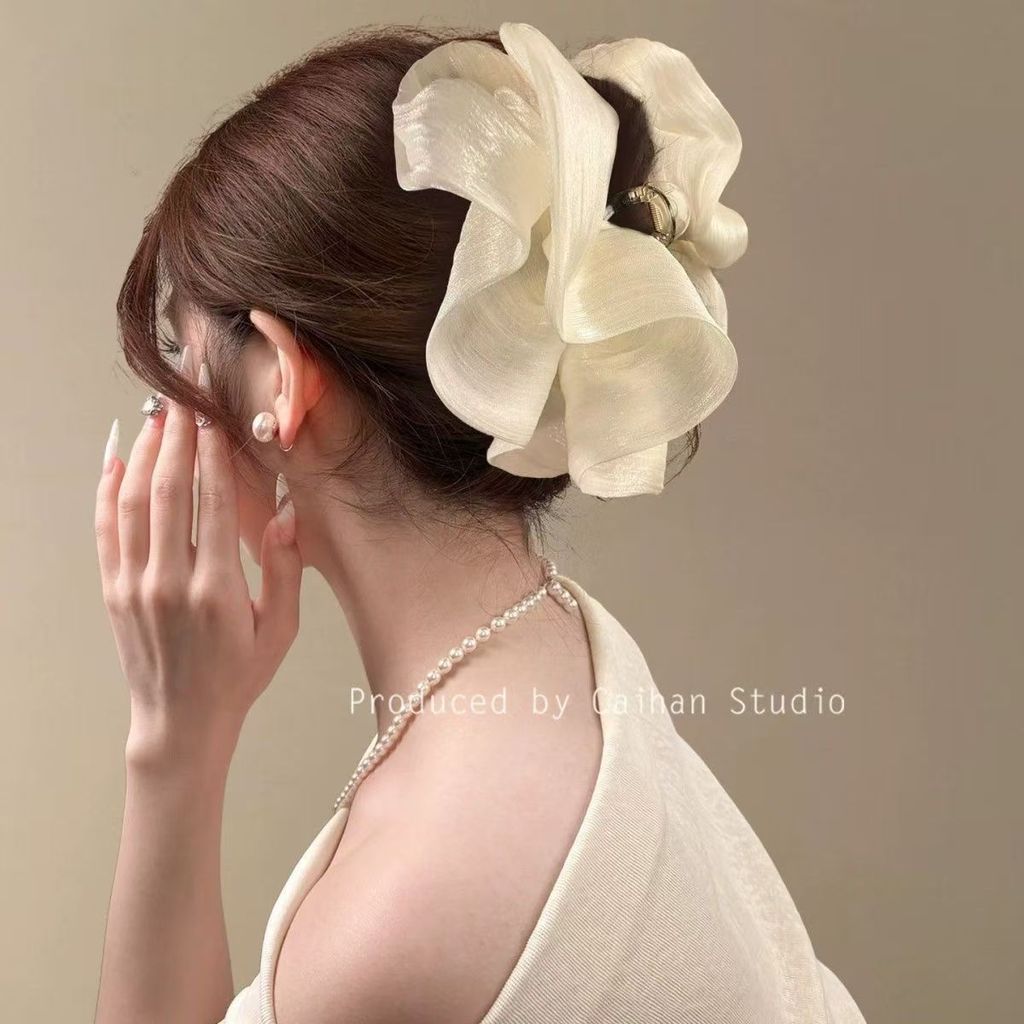แฟชั่นผู้หญิงย่น Cloud Gripper สีทึบ Shark Gripper