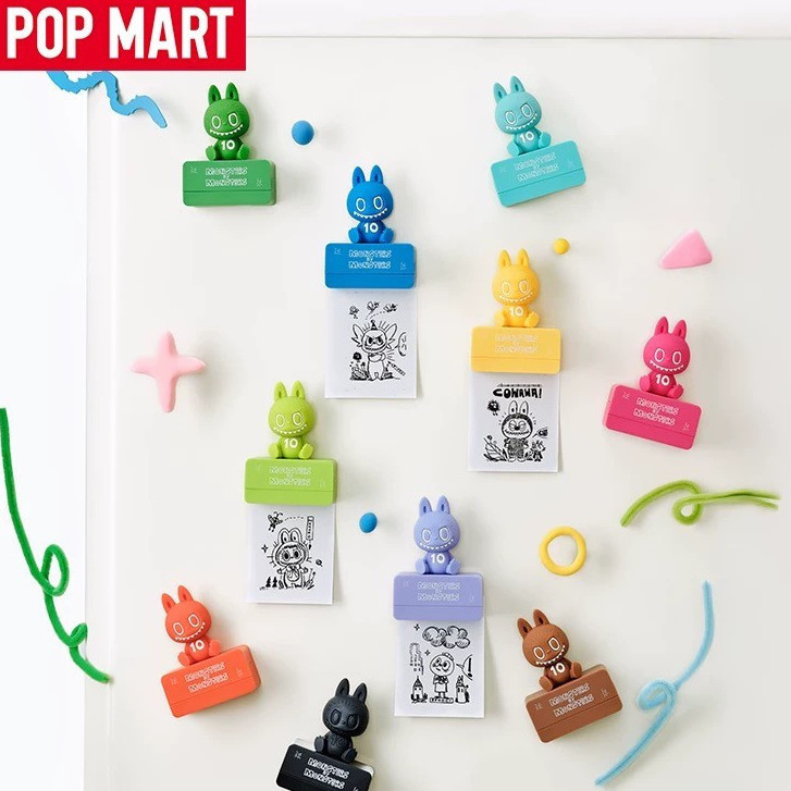 ราคากิจกรรม POPMART THE MONSTERS 10th Anniversary Series สติ๊กเกอร์ติดตู้เย็น Mystery Box LABUBU Gif