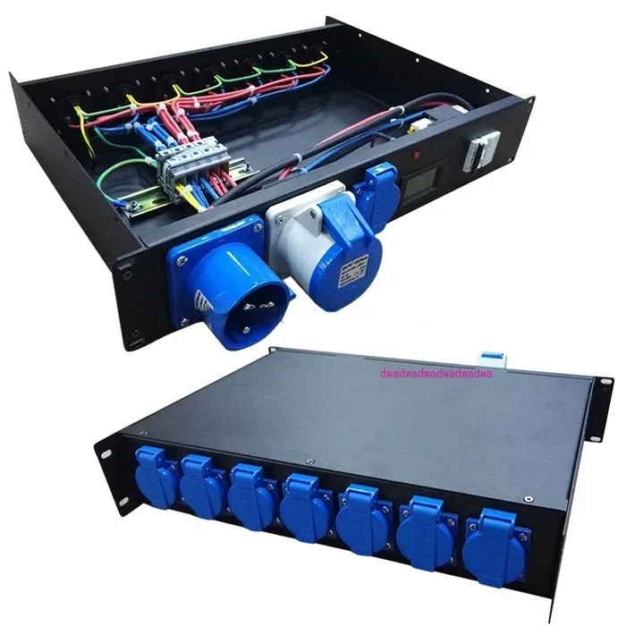 Q6V8 19 นิ้ว 2U Rack Mount Power Distribution กล่องโลหะพร้อมโวลต์มิเตอร์