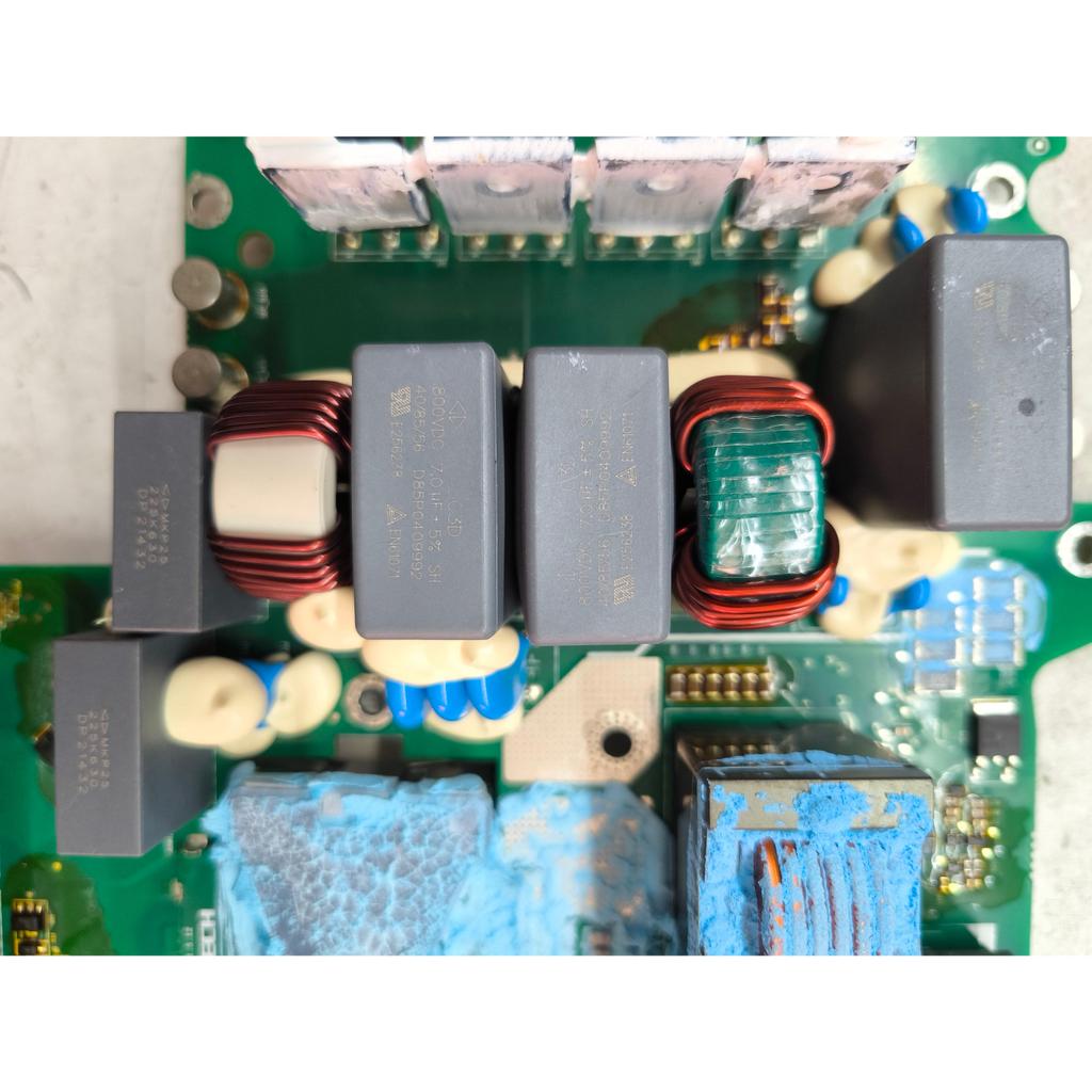 C3D 800VDC 800V 7.0 UF 7UF ใหม่ Energy Charger ความปลอดภัยระเบียบ Capacitor 2 Pins ยี่ห้อใหม่