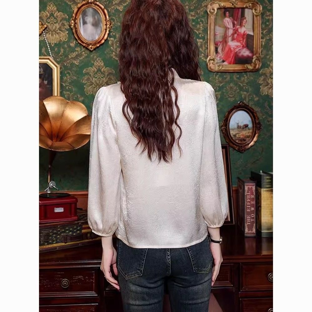 High-End หรูหราใหม่สไตล์จีนปักเสื้อผู้หญิงฤดูใบไม้ผลิอารมณ์VคอสามQuarterแขนสไตล์จีนด้านบน 9G3H