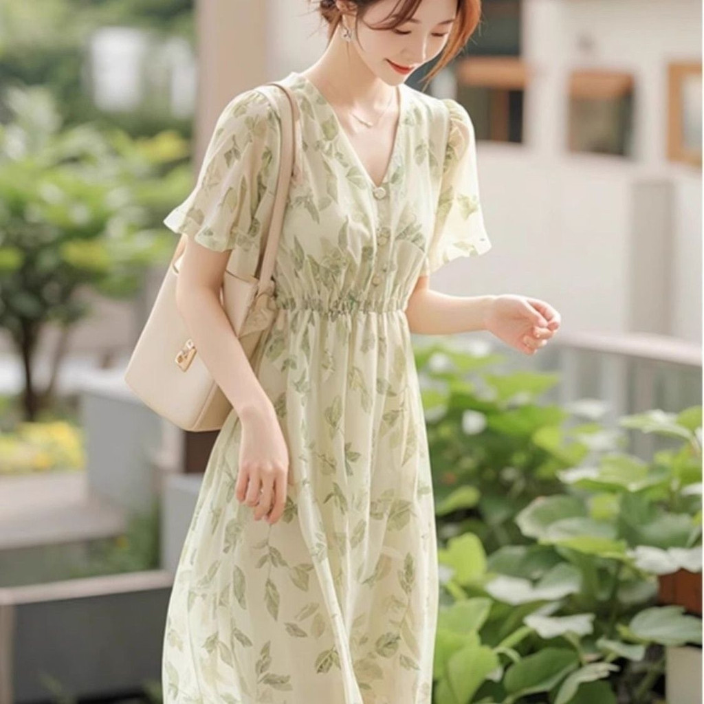 2026 ใหม่ภาษาฝรั่งเศสคําดอกไม้ชุดชีฟองกลางความยาวแคบ-เอว Slimmer ดูสด Elegant สีเขียวกระโปรง V คอ a-