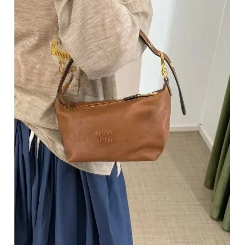 Miumiu Lunch Box Bag hobo Underarm Bag กระเป๋าสะพายไหล่