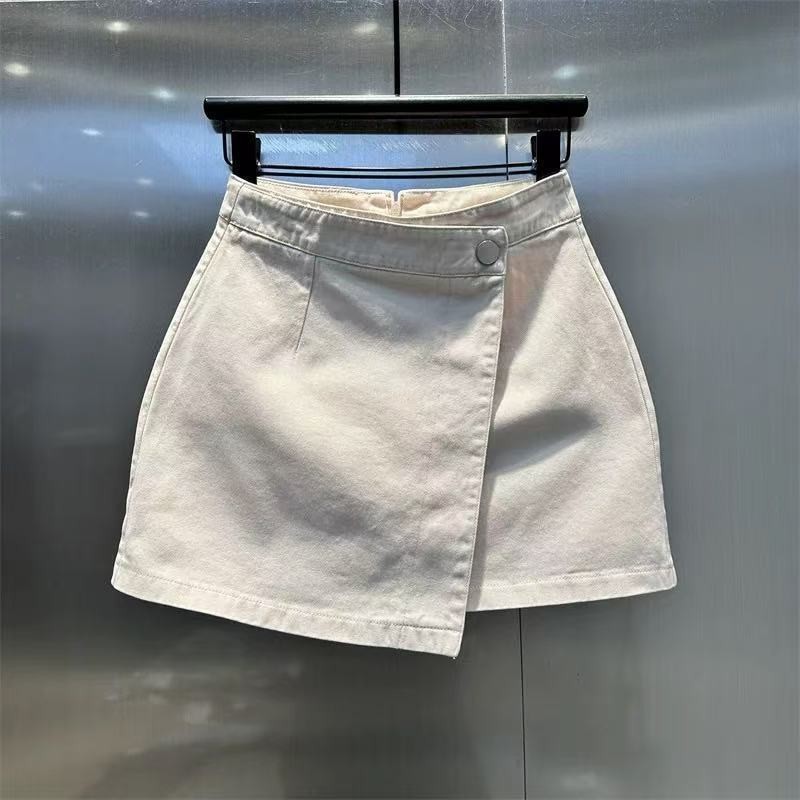 กระโปรงเอวสูงทรง A-line ลายไม่สม่ำเสมอ สำหรับฤดูร้อนปี 2025 ออกแบบให้สวมใส่ง่ายและเข้าได้กับเสื้อผ้าหลายประเภท