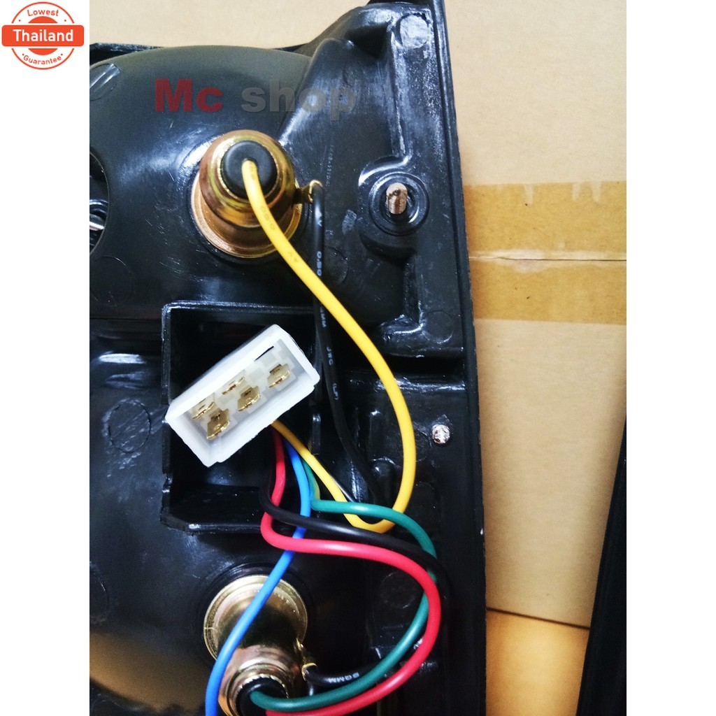 ไฟท้าย อีซูซุ ISUZU TFR year 1991-1996 TFR 91-96 กรอดำ *มังกรทอง* - อะไหล่รถยนต์