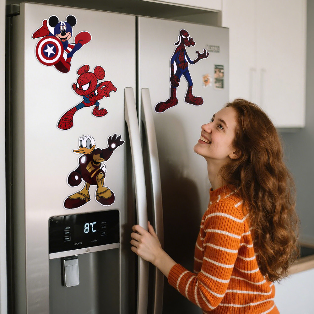 ชุดแม่เหล็กติดตู้เย็น Marvel & Disney Crossover - 4 ดีไซน์ตัวละครไฮบริดขนาดใหญ่ (Spider-Goofy, Captain Mickey, Spider-Mickey, Iron Donald) สําหรับตู้เย็นและพื้นผิวโลหะ