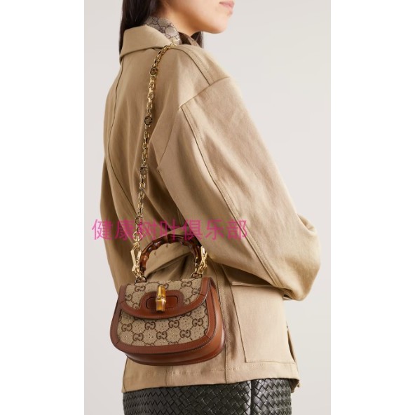 GUCCI Paris 1 Week China 23 Spring Gucci Bamboo1947 Crystal Canvas Leather Mini Bag 3100 Euros