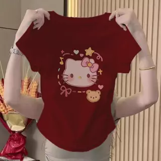 【กรุงเทพจัดส่งสินค้า】เสื้อยืดผู้หญิงคอกลมแขนสั้นสไตล์y2kพิมพ์ลายตัวอักษรแฟชั่นใหม่ฤดูร้อนครอปมีรอยยับด้านข้างทรงสลิมฟิตส