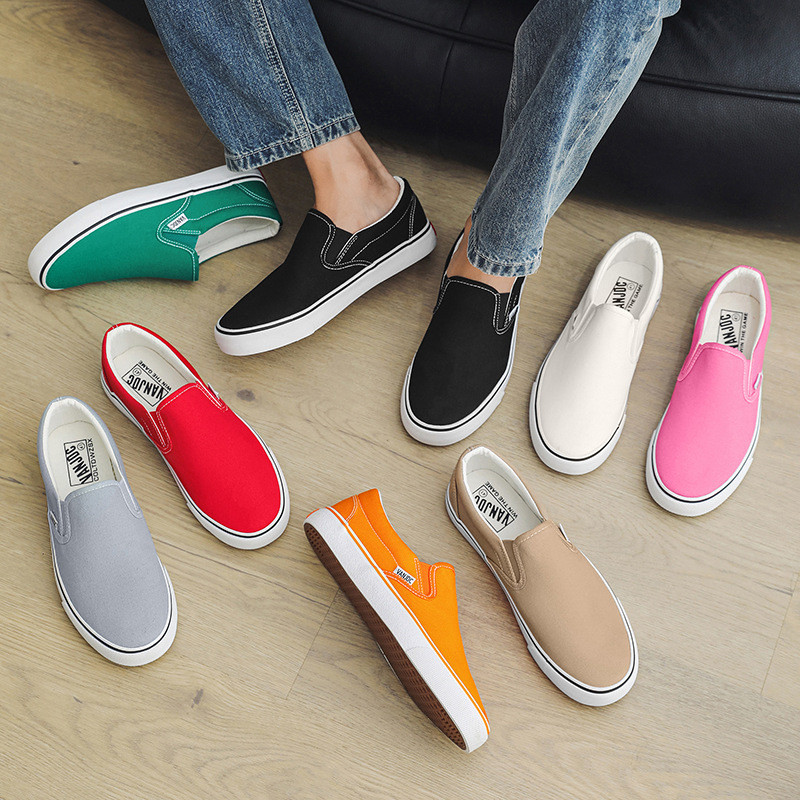 รองเท้าผ้าใบผู้หญิงผู้ชาย 2025 ฤดูใบไม้ร่วง Slip-On รองเท้าขี้เกียจนักเรียน Casual Flat-Soled รองเท้าผ้าใบเกาหลีรุ่นคู่ [S1022]