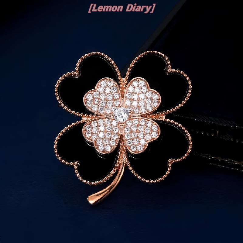 เข็มกลัด.Black Clover ลายดอกไม้ สำหรับคนชอบแฟชั่นและสะสม ออกแบบใหม่เพื่อความสวยงามบนเสื้อผ้า