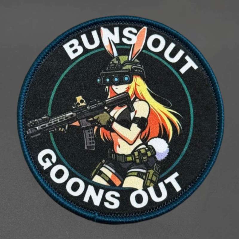 "Buns Out Goons Out" การพิมพ์ Patch สาวเสื้อกั๊กยุทธวิธี Hook และ Loop Morale Badge กระเป๋าเป้สะพายห