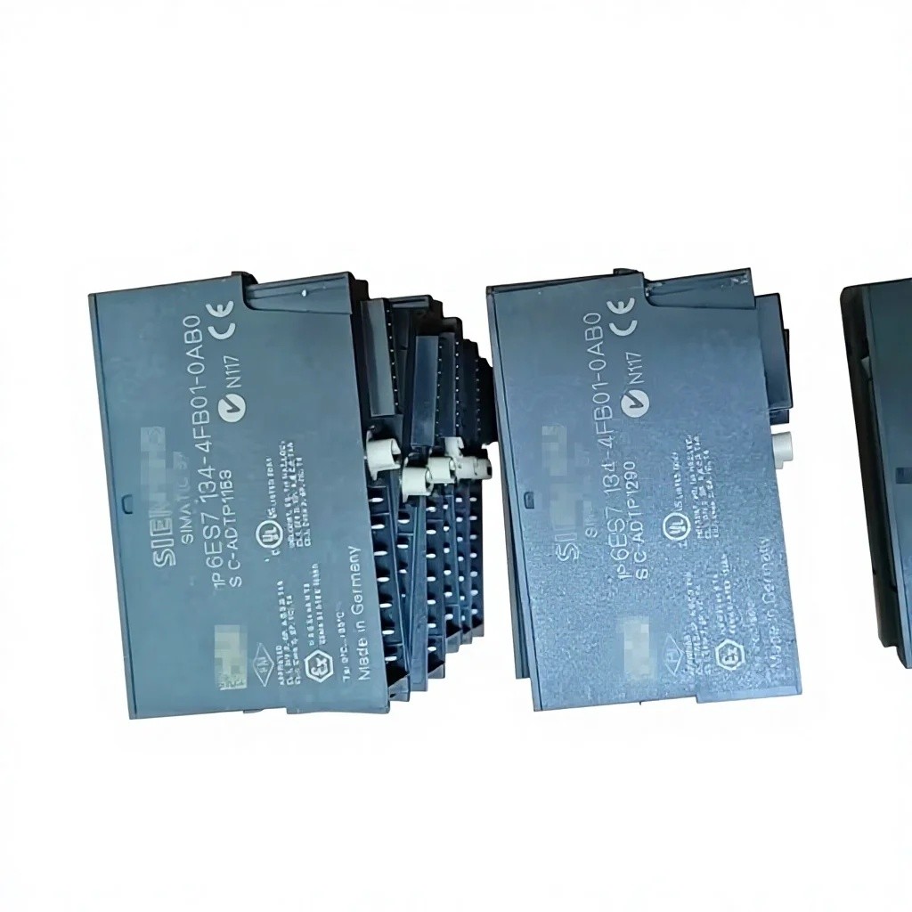Z0Z4 ยี่ห้อใหม่เดิม Siemens ET200S, El-Mod., 4AI TC, +/-80MV, 15Bit 6ES7134-4JD00-0AB0 จุดโมดูลอิเล็