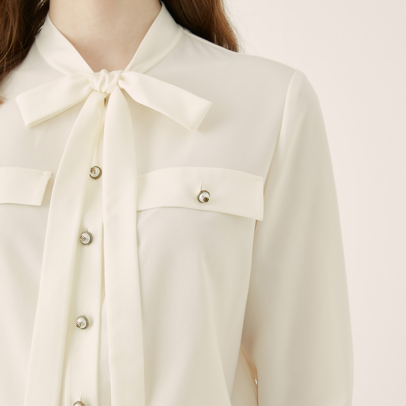 Early Winter สินค้าใหม่ ชีฟอง เสื้อแฟชั่นสำหรับการเดินทางและสวมใส่ง่าย 1094025