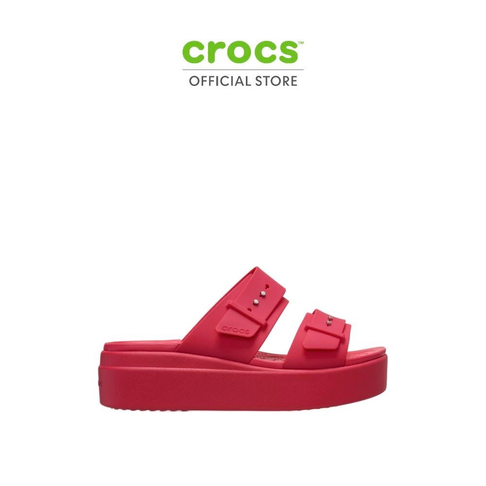 CROCS รองเท้าแตะผู้หญิง BROOKLYN BUCKLE LOW WEDGE รุ่น 207431-7AQ - DIGITAL RASPBERRY