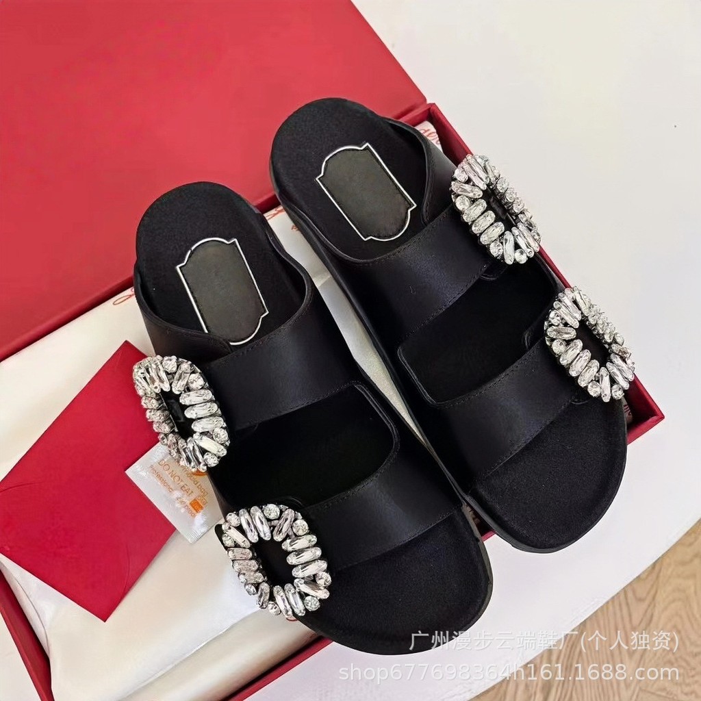 O9DK Square Rhinestone Double Buckle สวมใส่ด้านนอกรองเท้าแตะผู้หญิงฤดูร้อนผลิตภัณฑ์ใหม่ทุกวัน Commut
