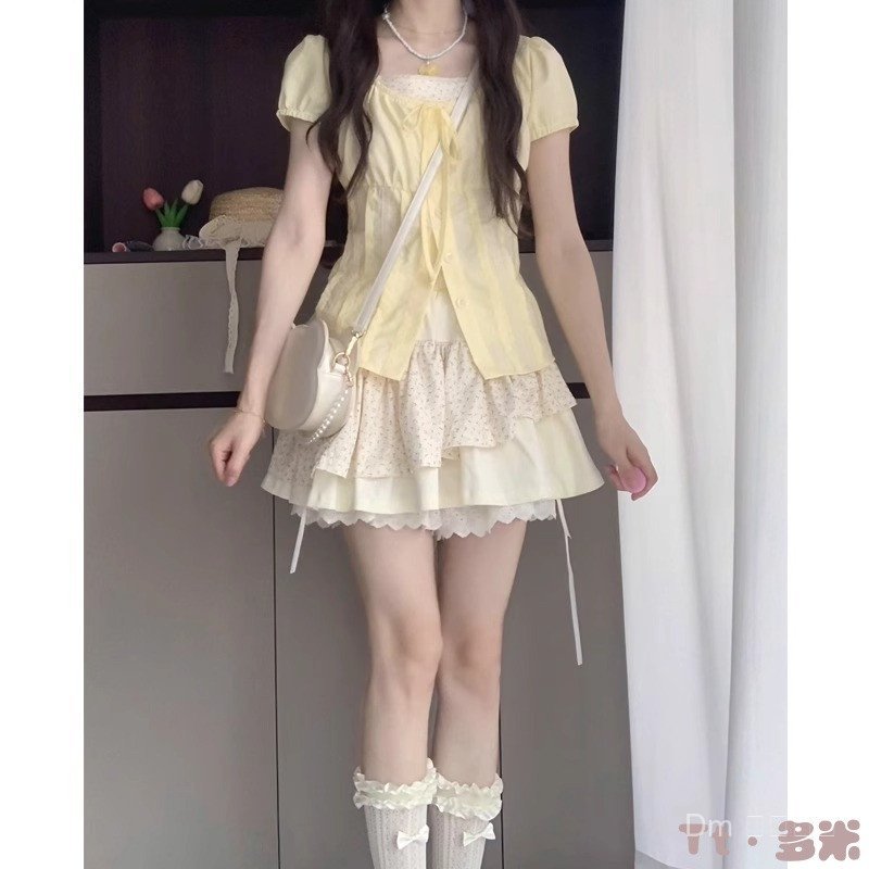 T TT Sweet Girl Tits Wear Good Suit Skirt Female Summer Vacation Two Piece IEWA
