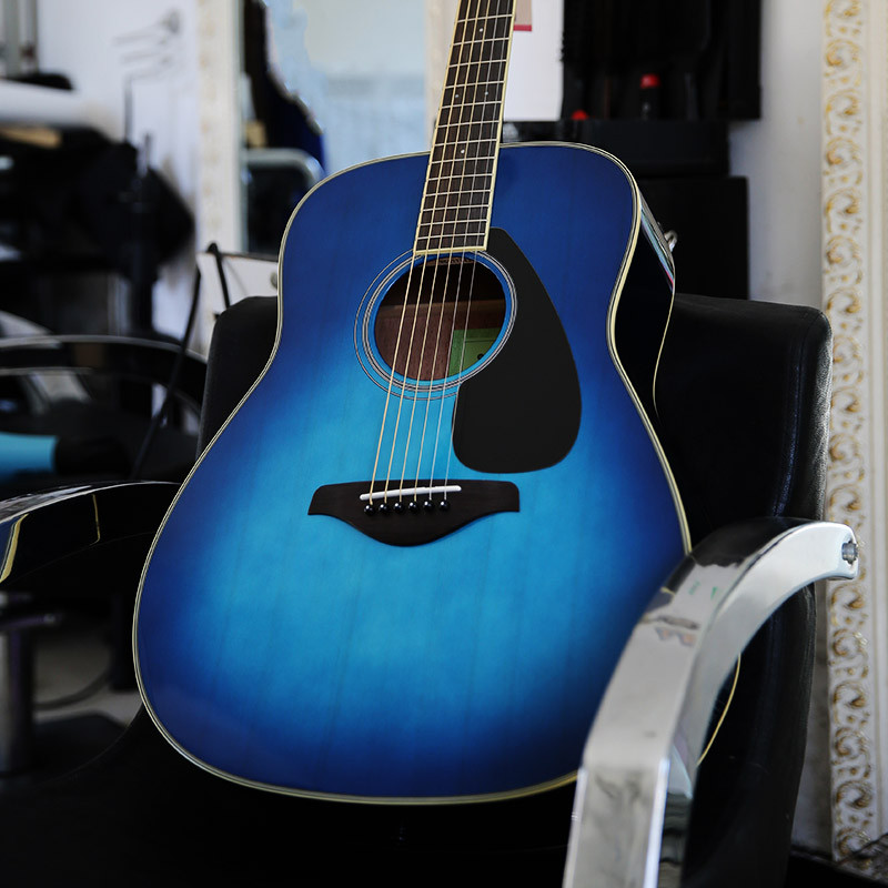 YAMAHA YAMAHA FG820 Veneer 41 นิ้วกีตาร์โปร่งมือซ้ายเปียโนกีตาร์มือซ้าย FG820L
