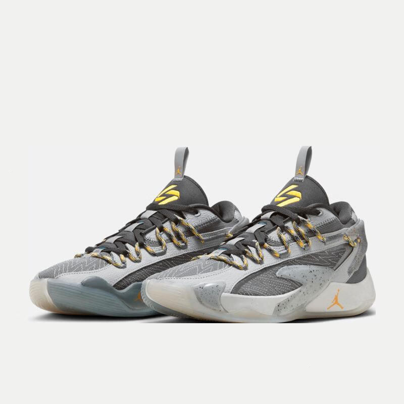 รองเท้าบาสเก็ตบอลJordan LUKA 2 S พิเศษ!