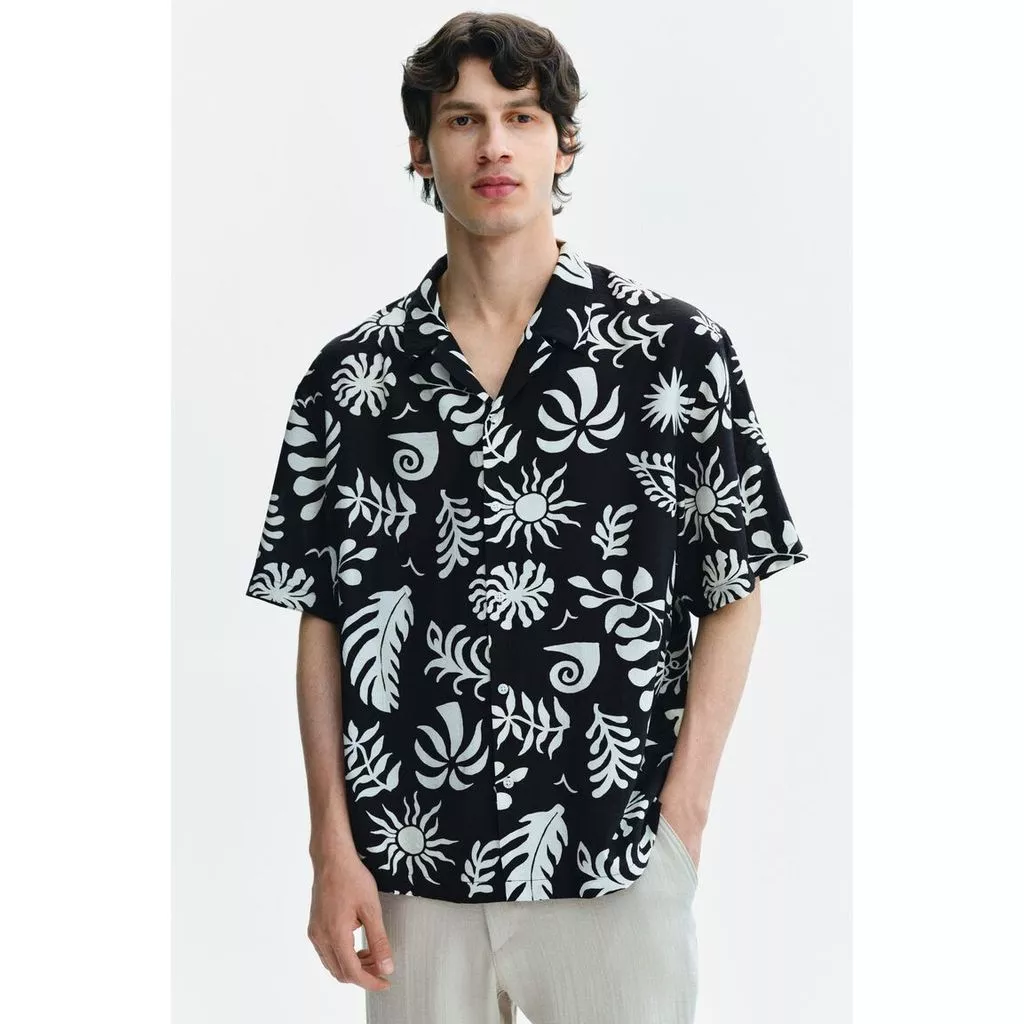 H&M(เอชแอนด์เอ็ม) เสื้อเชิ้ตรูปทรงสบายสไตล์รีสอร์ต ผู้ชาย 1325494_5