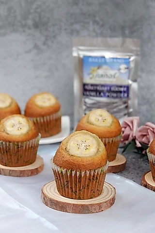 Baker Tree กลิ่นวานิลลาผงตราเบเกอร์ (Vanilla Powder) ขนาด 100 กรัม