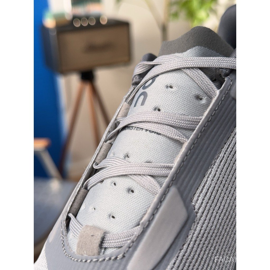 On Cloudmonster Void M นุ่มสบายกันลื่นทนต่อการสึกหรอ Low-Top รองเท้าวิ่งลําลอง 9YDS