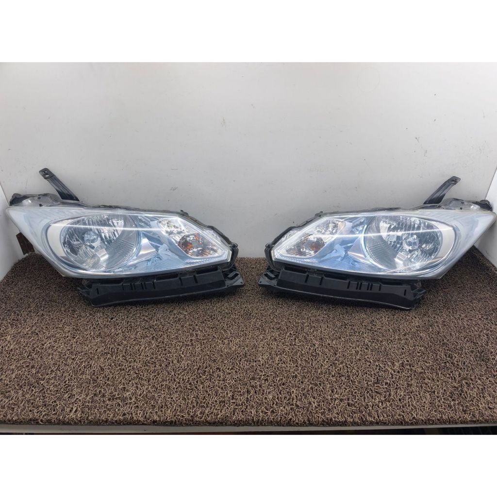 Honda Freed GB3 2008-2016 Xenon HID ไฟหน้าคู่ OEM JDM ใช้ Fair | ลําป่วนซ่อน