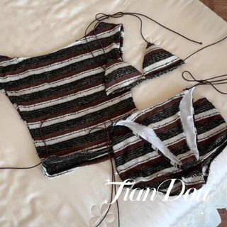 ชุดว่ายน้ำ Retro สไตล์หรูหรา ชุด Bikini สี่ชิ้น เซ็กซี่สำหรับริมทะเลและสระว่ายน้ำ