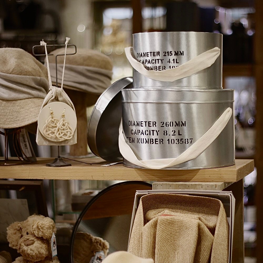 Otaku PUEBCO Retro Steel Hat Box Multifunctional Household Storage Box Round Storage Box Decorative 