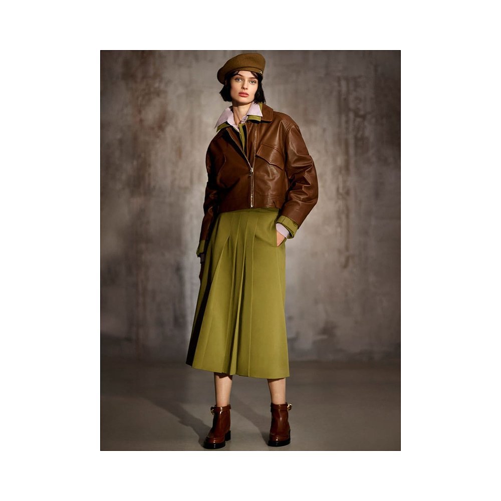 แจ็คเก็ตหนังสั้น Alberta Ferretti สไตล์หรูหราสำหรับสุภาพสตรี