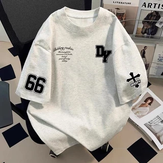 ChillTee📦เสื้อวินเทจOVERSIZEมินิมอล ผ้าCOTTONไม่หดตัว ใส่สบาย สตรีทแฟชั่นT-shirt ลาย "DEKKRY"เสื้อยืดชาย【COD】
