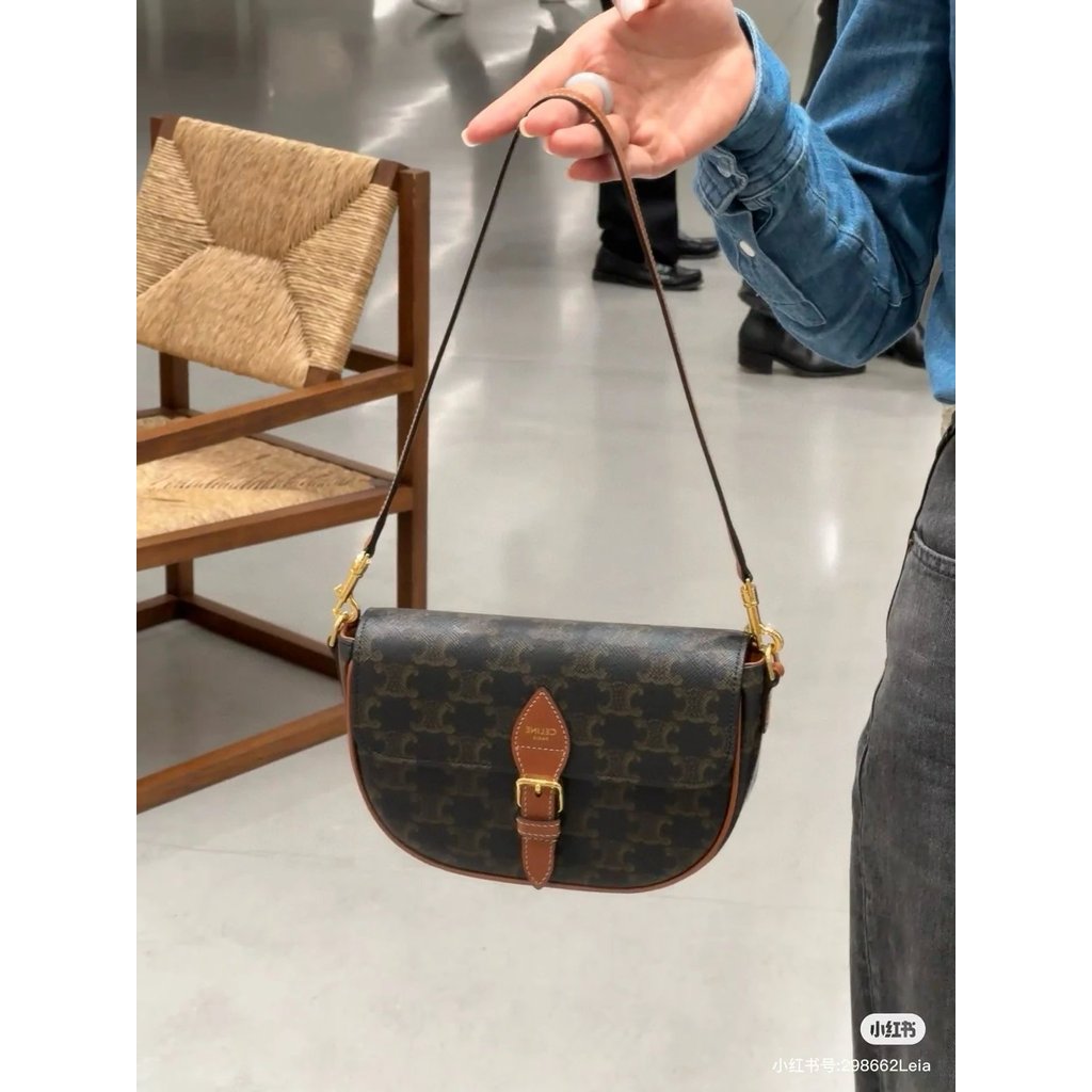 Celine กระเป๋าหญิง Celine Underarm Underarm Bag Saddle Bag Folco Saddle ce กระเป๋า Celine Saddle Bag
