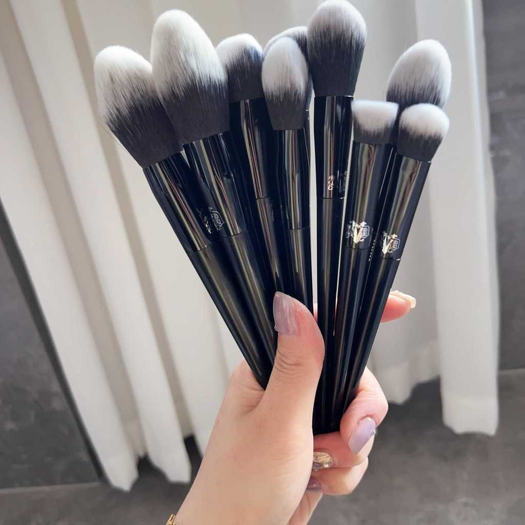 แปรงรองพื้น แปรงแต่งหน้า KVD แปรงแต่งหน้า40แปรงคอนซีลเลอร์แบบสองด้านแปรงเงาจมูกแปรงรองพื้นมืออาชีพแบ