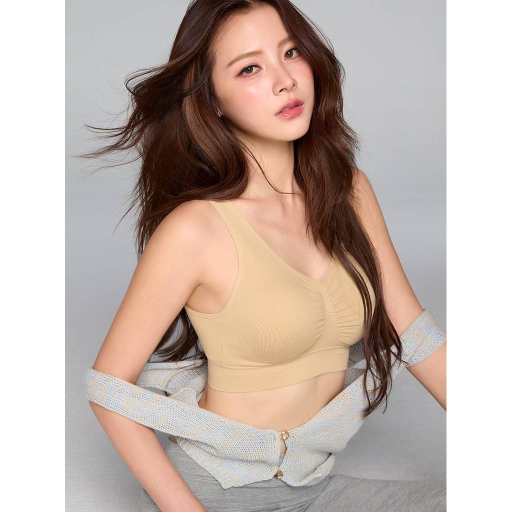 [Online Exclusive]  Sabina Smart Stretch เสื้อชั้นในไร้โครง รหัส SBXA890