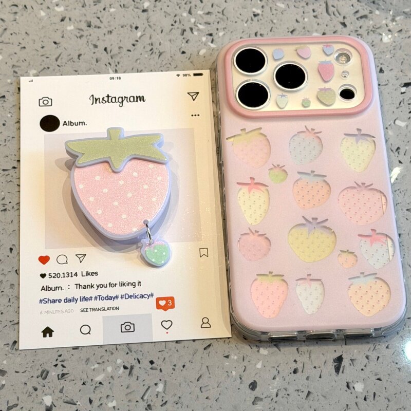 QUMI QUMI Foundation Polka Dot Apple Strawberry จี้วงเล็บเหมาะสําหรับ Apple 17promax เคสโทรศัพท์ iph