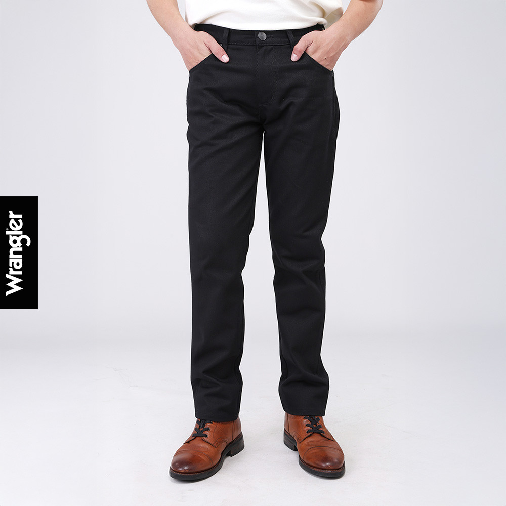 WRANGLER กางเกงยีนส์เอวกลางทรงตรง GREENSBORO รุ่น WR WR15Q121 แรงเลอร์ เสื้อผ้าผู้ชาย กางเกงผู้ชาย ก