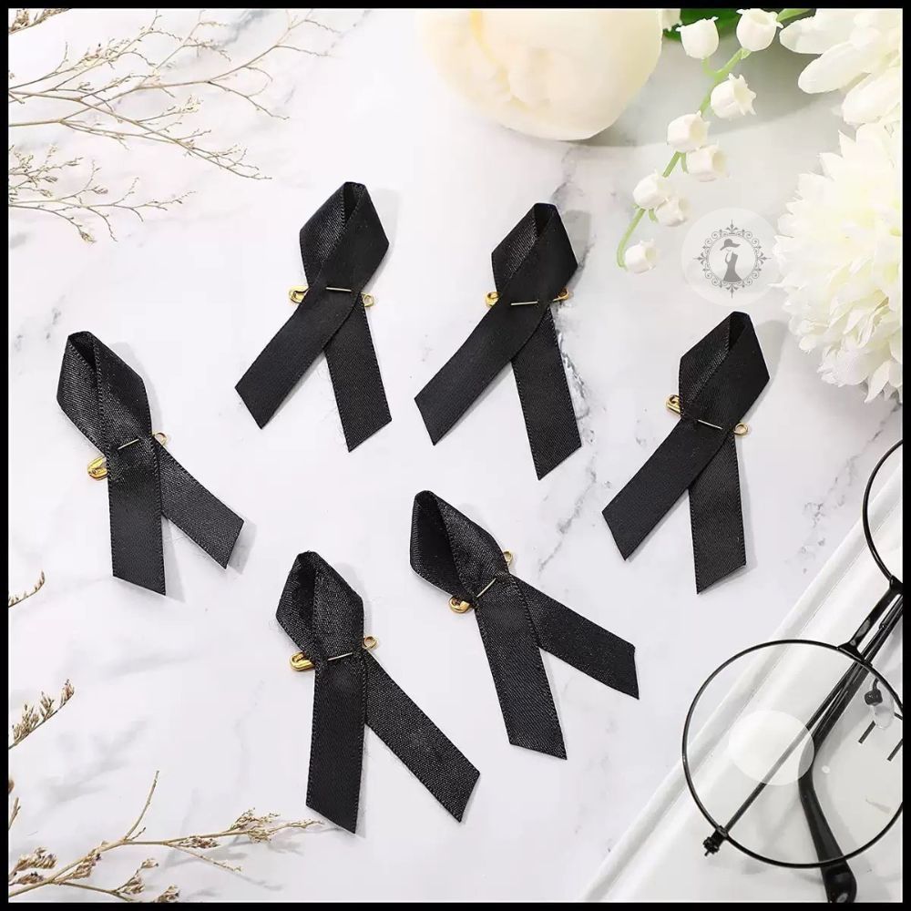 ริ้บบิ้นไว้อาลัย สีดำ ริบบิ้นพร้อมเข็มกลัด สำหรับติดเสื้อ (ราคา 1 ชิ้น) ส่งจากไทย!!!